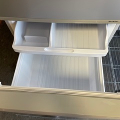 SHARP 冷蔵庫　SJ-WA35Y-Sの画像