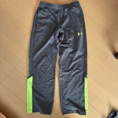 Under Armour ジャージ上下セットの画像