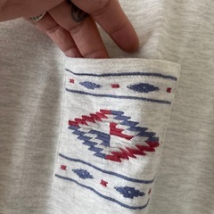 アジアンっぽいロングTシャツの画像