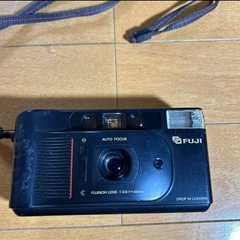 【ジャンク】フィルムカメラ3点まとめ売りNikon FUJIの画像