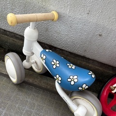 ストライダー、三輪車の画像
