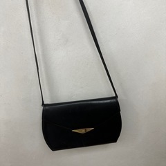 ジバンシィショルダー黒革・GIVENCHYの画像