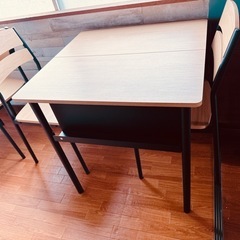 テーブル・イス　３点セット⭐︎テーブルセット　 の画像