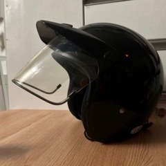 白バイヘルメットの画像