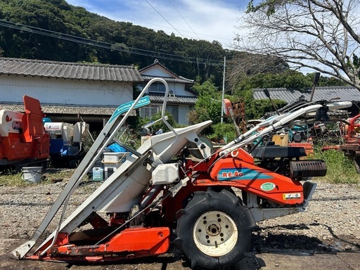 クボタ バインダー1条3.7馬力動力刈取機 自動ひも通し自動注油ガソリン
