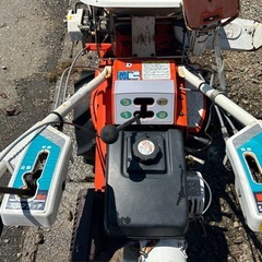 クボタ バインダー　1条　3.7馬力　動力刈取機 自動ひも通し　自動注油　ガソリン　結束　稲刈　刈取　バインダ　デバイダー付き　宮崎　簡易始動動画ありの画像