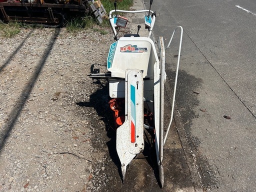 クボタ バインダー1条3.7馬力動力刈取機 自動ひも通し自動注油ガソリン