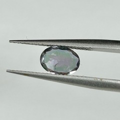 ミスティック クォーツ 0.72ct 天然石 ルースの画像