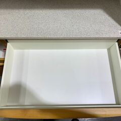 堀田木工所｜耐震ラッチ・モイス付｜3枚扉キッチンボードの画像