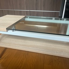 ガラストップセンターテーブルの画像