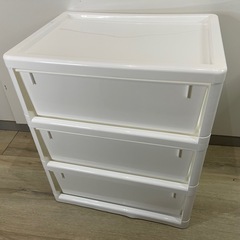 プラスチックケース 三段 ホワイト コロ付きの画像