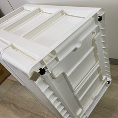 プラスチックケース 三段 ホワイト コロ付きの画像