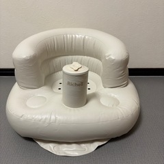 Richell ふかふかベビーチェアの画像