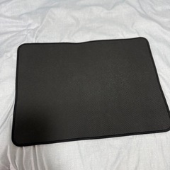 ASUS ゲーミングマウスパッドの画像