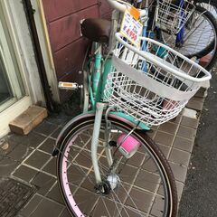 リサイクルショップどりーむ鹿大前店　No.410　222189W　グリーンピンク　20インチ　子供用　LEDオートライト付き　鍵なしの画像
