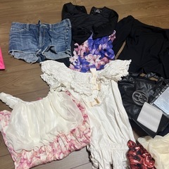 平成ギャル服まとめ売りの画像