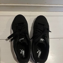 プーマ スニーカーの画像