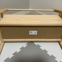 IKEA フリサット　FLISAT ブックディスプレイ　絵本ラック　絵本棚　本棚　子供用の画像