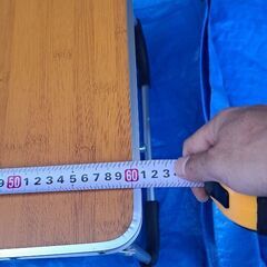 折りたたみ小さいテーブルの画像