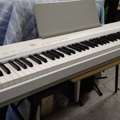 電子ピアノ CASIO カシオ privia プリヴィア PX-135WE 2012製 動作品の画像
