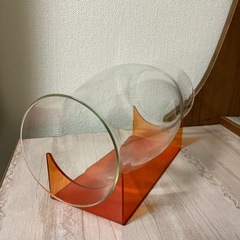 ガラス製　飾りケースの画像
