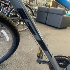 リサイクルショップどりーむ荒田店　No480 訳アリマウンテンバイク　走行はギリ可能です　GT　27.5インチ　ギア切り替え前後不可　ホイール前後振れあり　　の画像