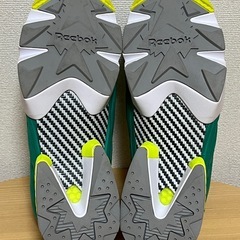 リーボック　REEBOK INSTAPUMP FURYの画像