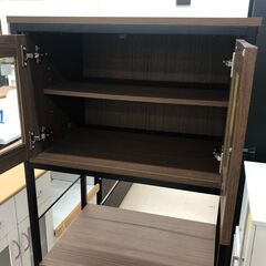 【ジャングルジャングル和歌山店】【Wa2016】食器棚 ブラウン リユースショップ リサイクルショップ 中古家具 中古家電 中古自転車 古着 冷蔵庫 洗濯機 エアコン 電子レンジ テレビ オフィス家具 ヴィンテージ アンティーク  和歌山市 岩出市 海南市 岬町 和歌山 大阪の画像