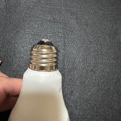TP-Link LED電球 Tapo スマート LED ランプ 調光タイプ 電球色 E26 800lm Echo シリーズ/Google ホーム 対応の画像
