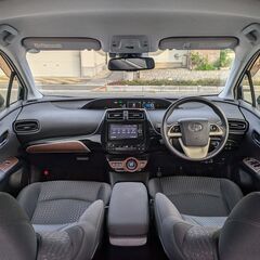 ★上級！TSS！平成28年！プリウス【Sセーフティ＋】HUD！純正ナビ！バックカメラ！ETC！Pスタート！Bluetooth！LEDライト！フルセグ！の画像