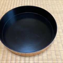 丸い三段重箱の画像