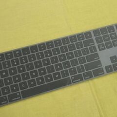 アップル ワイヤレスキーボード A1843（日本語JIS配列）テンキー付き Apple Magic Keyboard 札幌 西岡店の画像