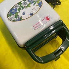 【中古】¥500 ホットサンドメーカー　コンパクト　【I I058】の画像