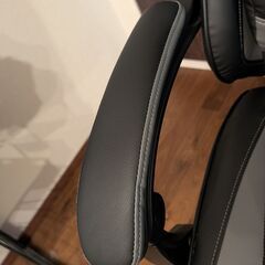 RXGAMING ゲーミングチェア 椅子 オフィスチェア フットレスト付きの画像