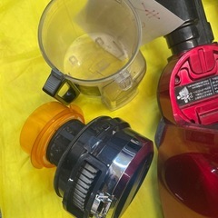 【中古】¥3,500 東芝　サイクロンクリーナー　掃除機【I I064】の画像