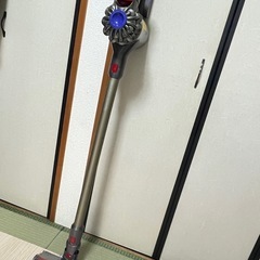 dyson ダイソン V7 コードレスクリーナー SV11 掃除機の画像