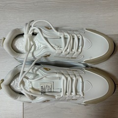 スニーカーの画像