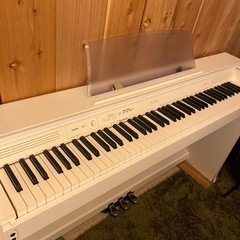 CASIO電子ピアノの画像