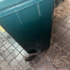 ゴミ箱の画像