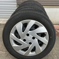 純正タイヤ　175-65/15 トヨタ　アクアの画像