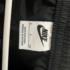 NIKE カーゴパンツ　ブラックの画像