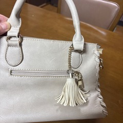 バック　　プラダの画像