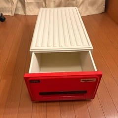 レトロな収納箱の画像