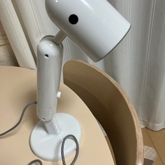 IKEAスタンドライトの画像