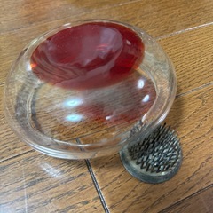 花器と剣山の画像