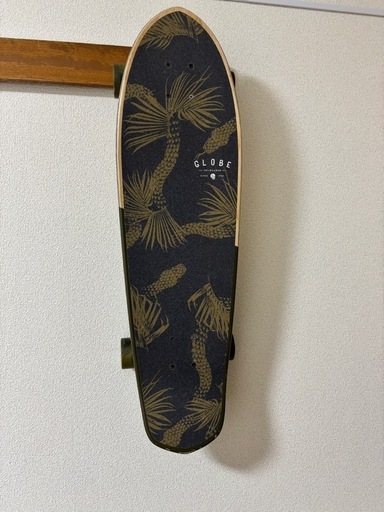 スケボー　GLOBE パームツリー柄 コンプリートボード