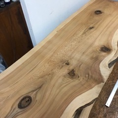 無垢 一枚板 大きめ 近場配送可能です。の画像