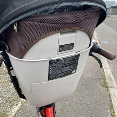 ギュットクルーム　前用チャイルドシートcombiの画像