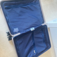 国産スーツケース71L+拡張11Lの画像