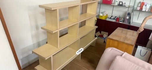 デザイン商品棚です。